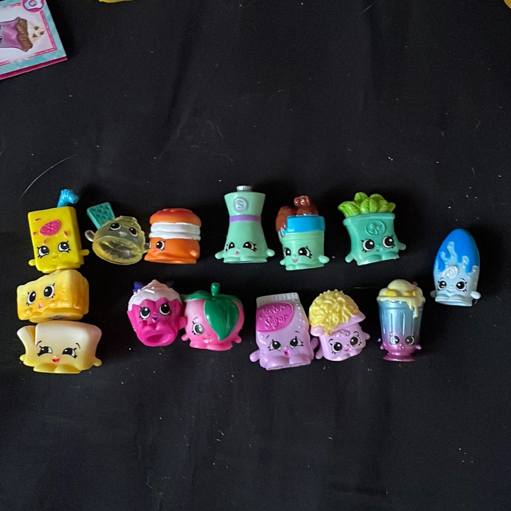 Shopkins - assorted food Shopkins figurines
